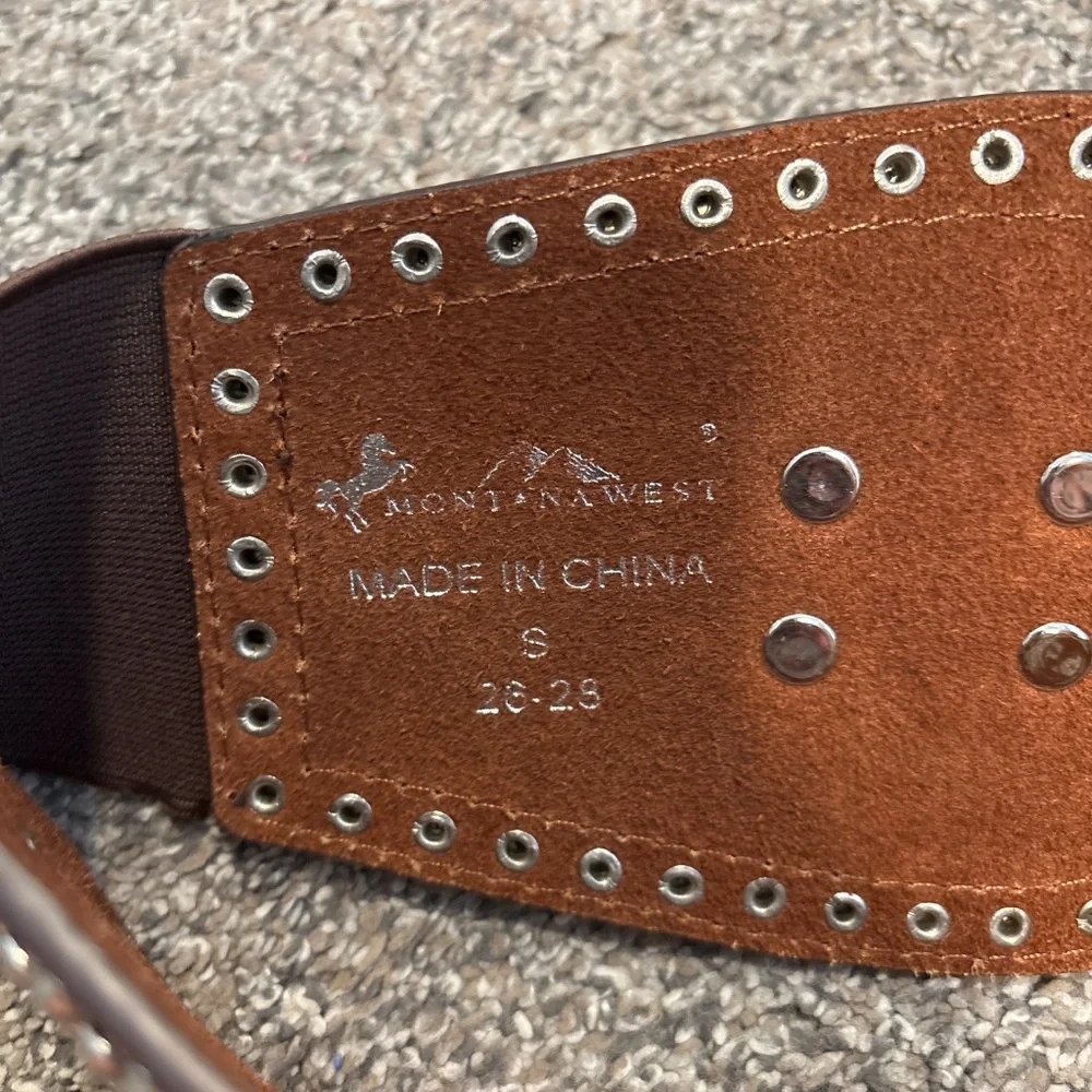 Montana west best size small 26-28 - Picture 4 of 4